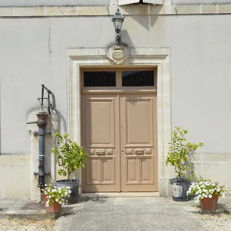 Frühstückspension La Vieille Distillerie Le Tâtre
