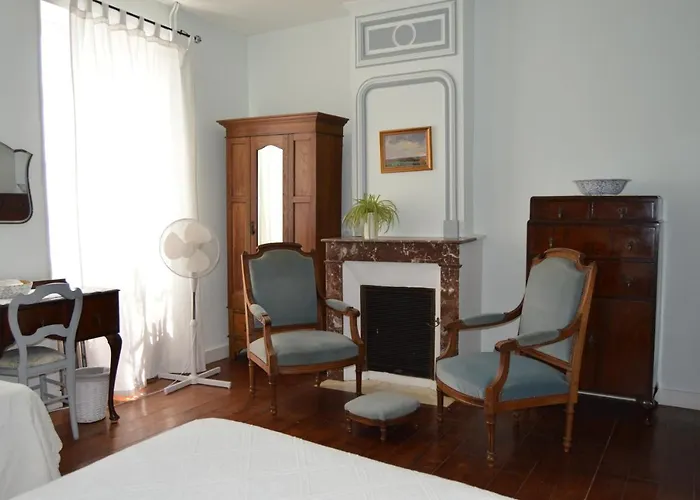 La Vieille Distillerie Bed and Breakfast Le Tâtre